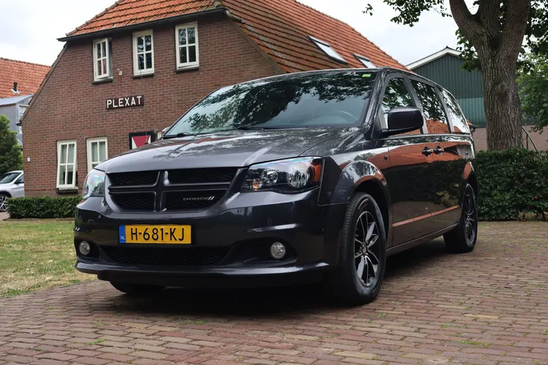 Dodge Grand Caravan (2018)