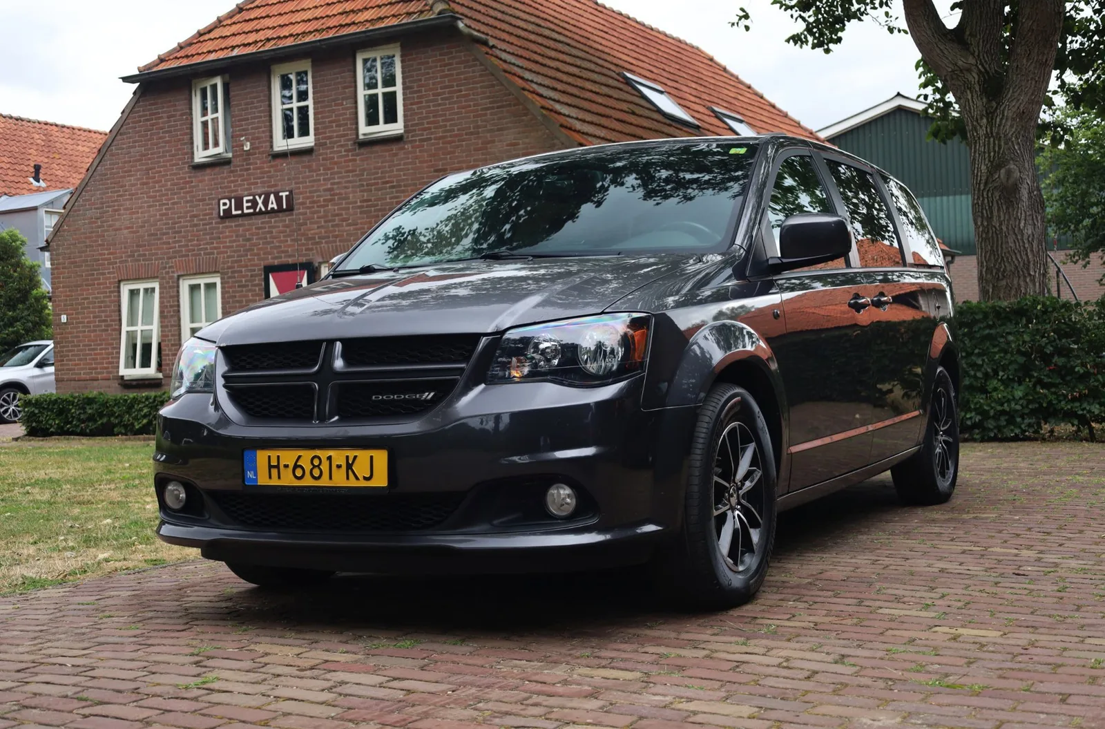Dodge Grand Caravan (2018) — foto 1