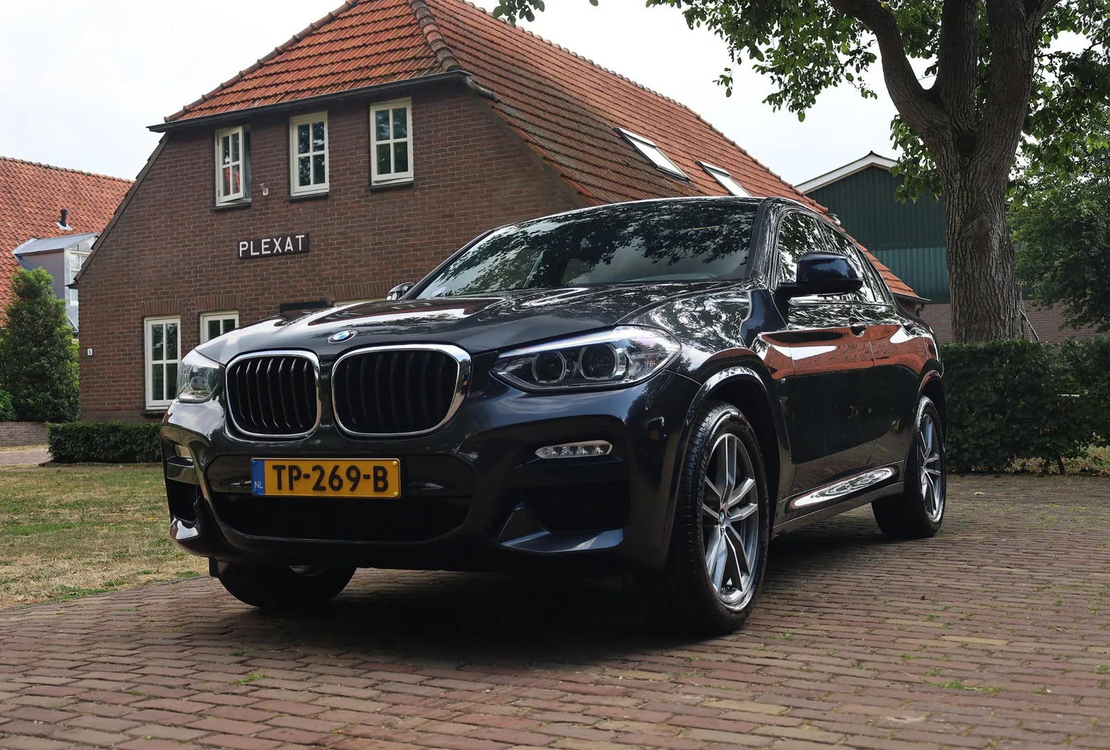 BMW X4 (2018) — foto 1