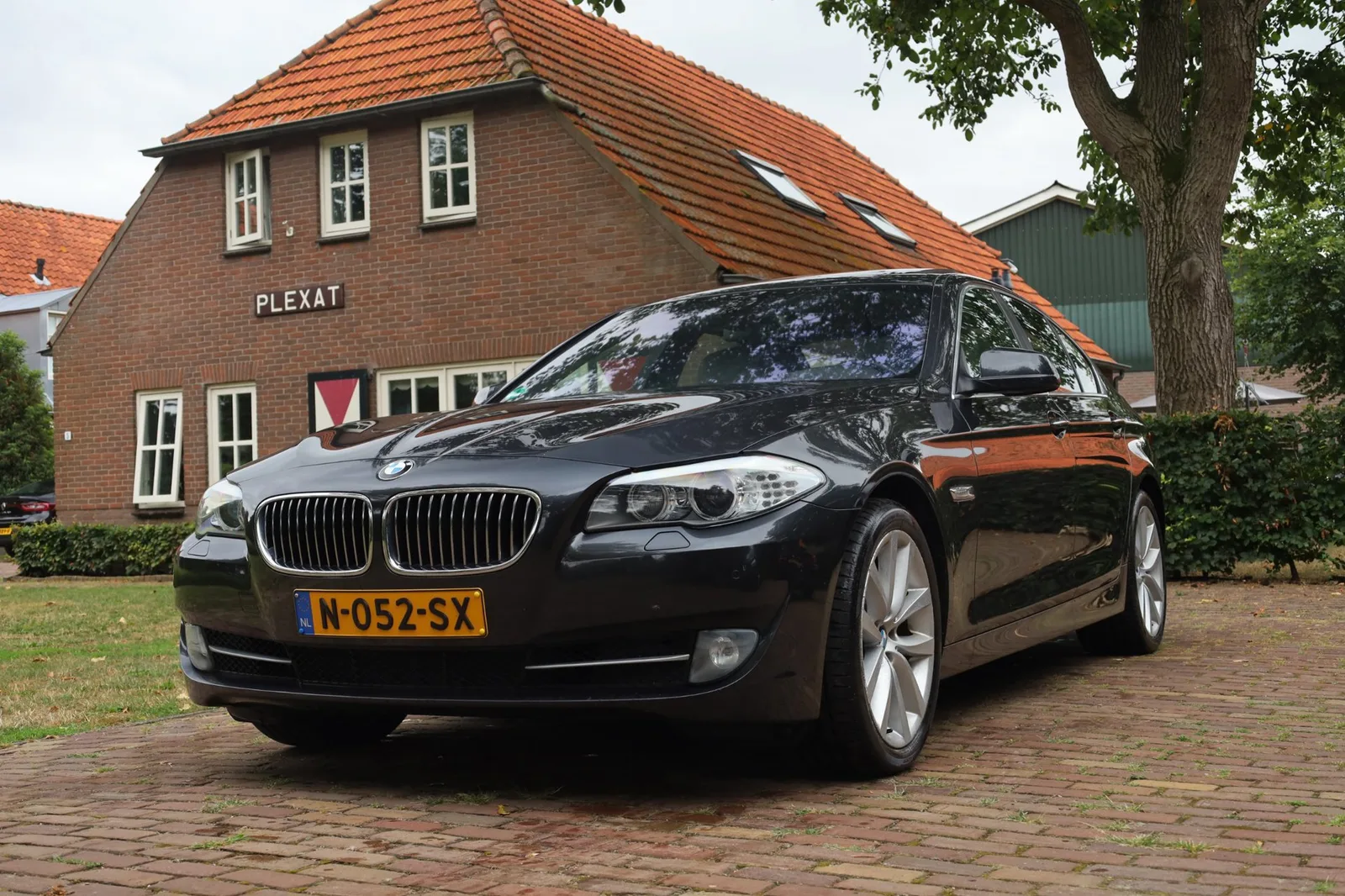BMW 5-Serie (2011) — foto 1