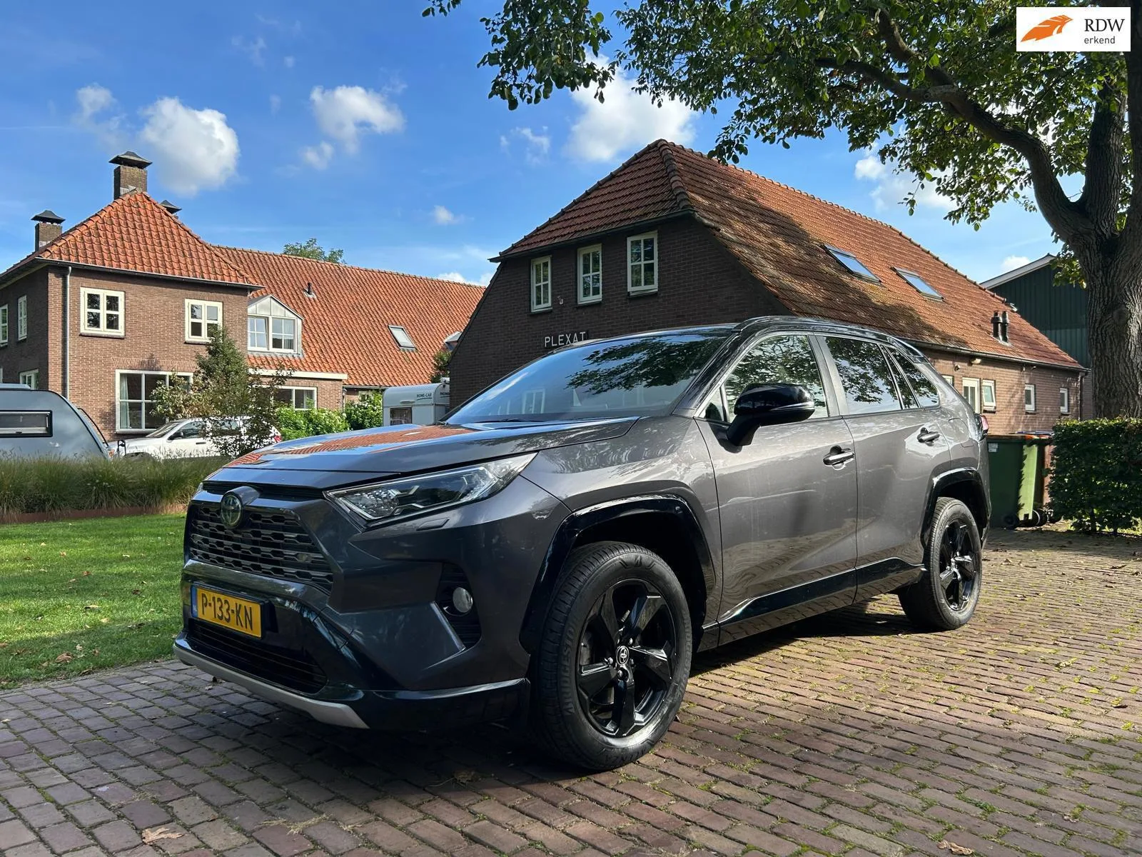 Toyota RAV4 (2021) — foto 1