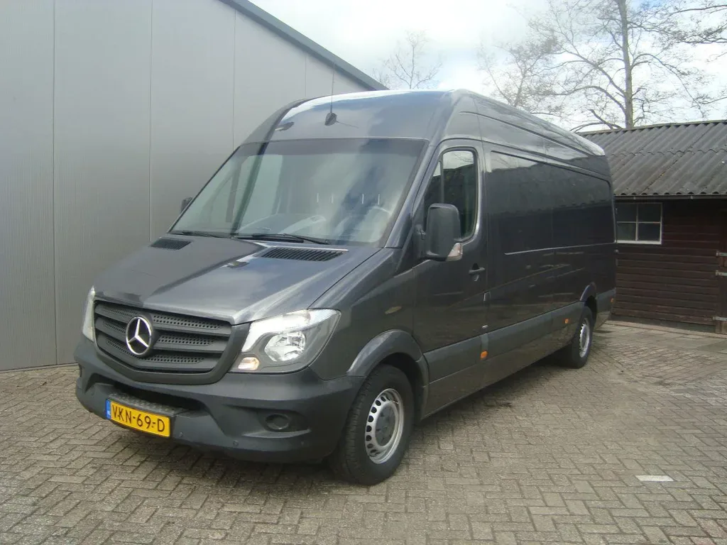 Mercedes-Benz Sprinter (2016) — foto 1