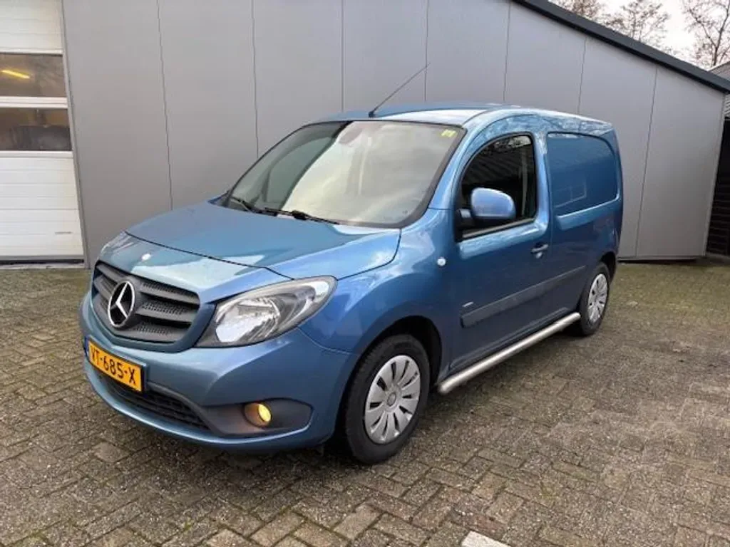 Mercedes-Benz Citan (2016) — foto 1