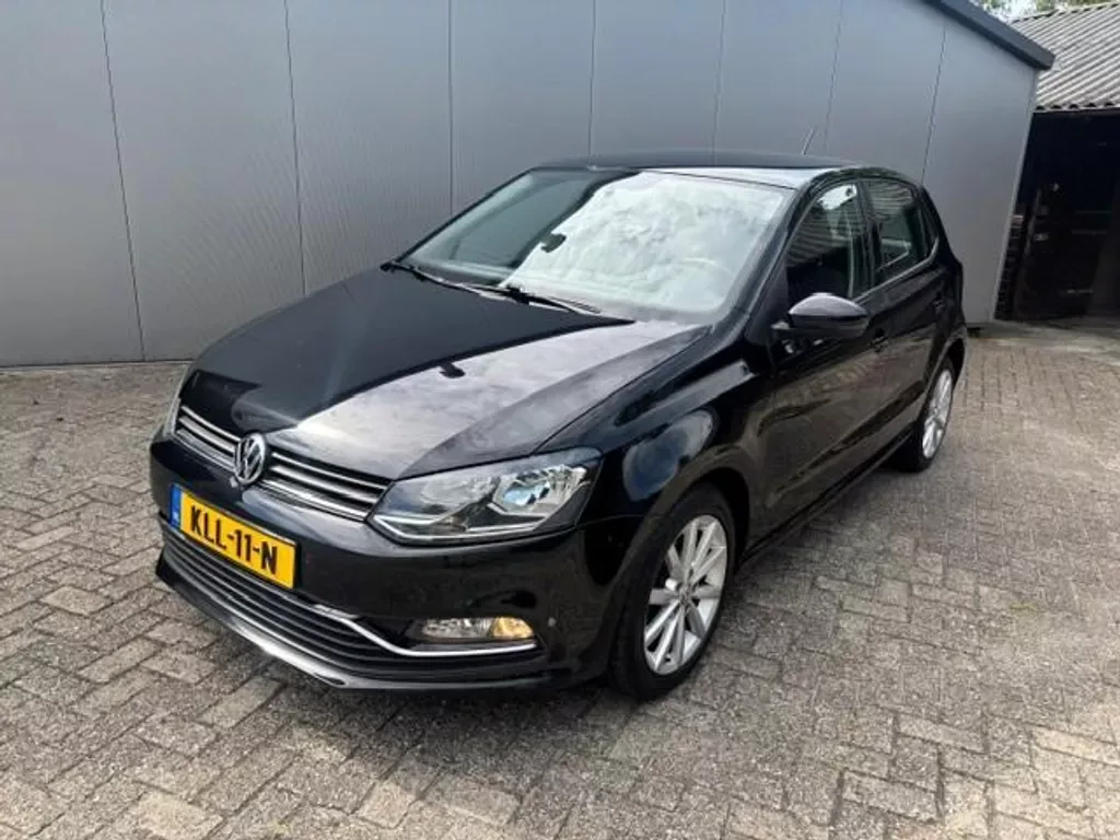 Volkswagen Polo (2014) — foto 1