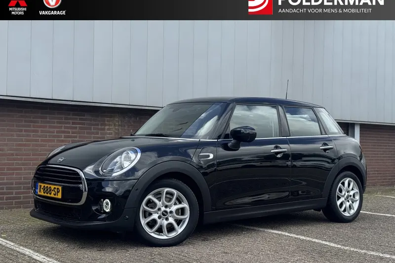 MINI Cooper (2021)
