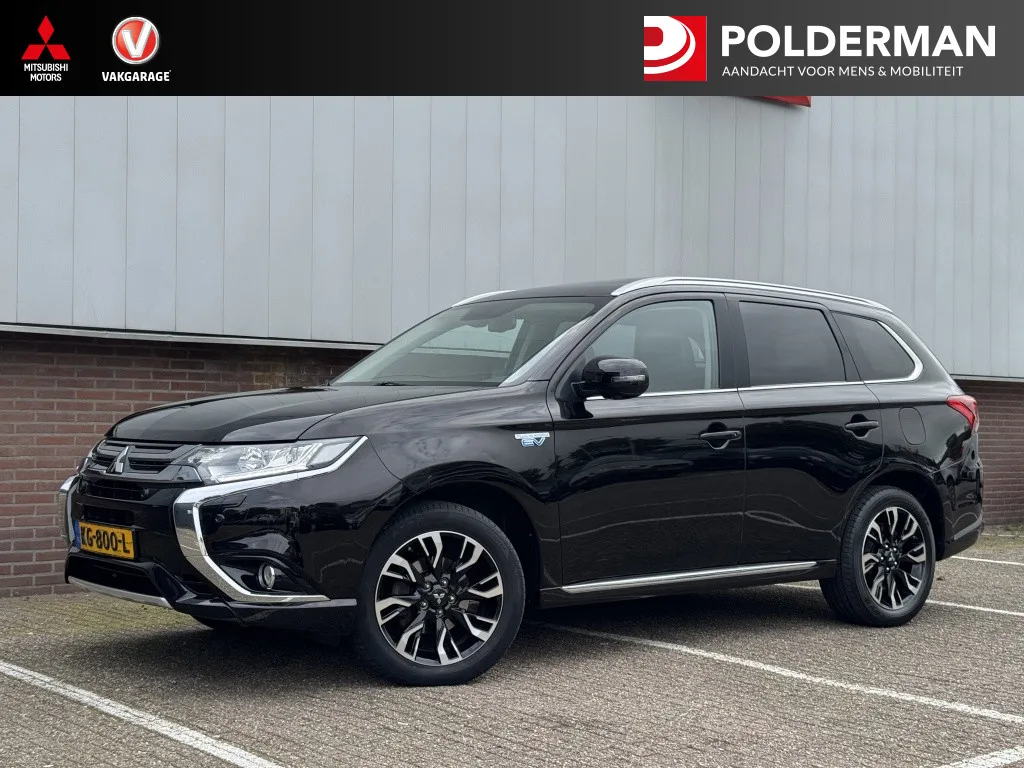Mitsubishi Outlander (2016) — foto 1