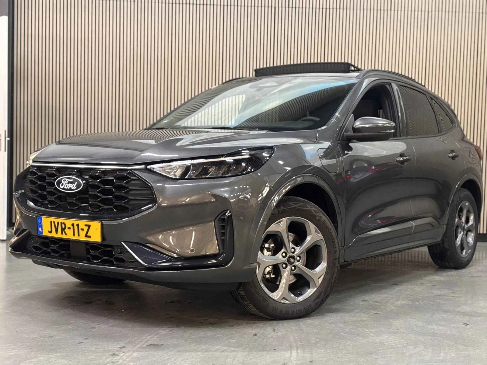 Ford Kuga (2025) — foto 1