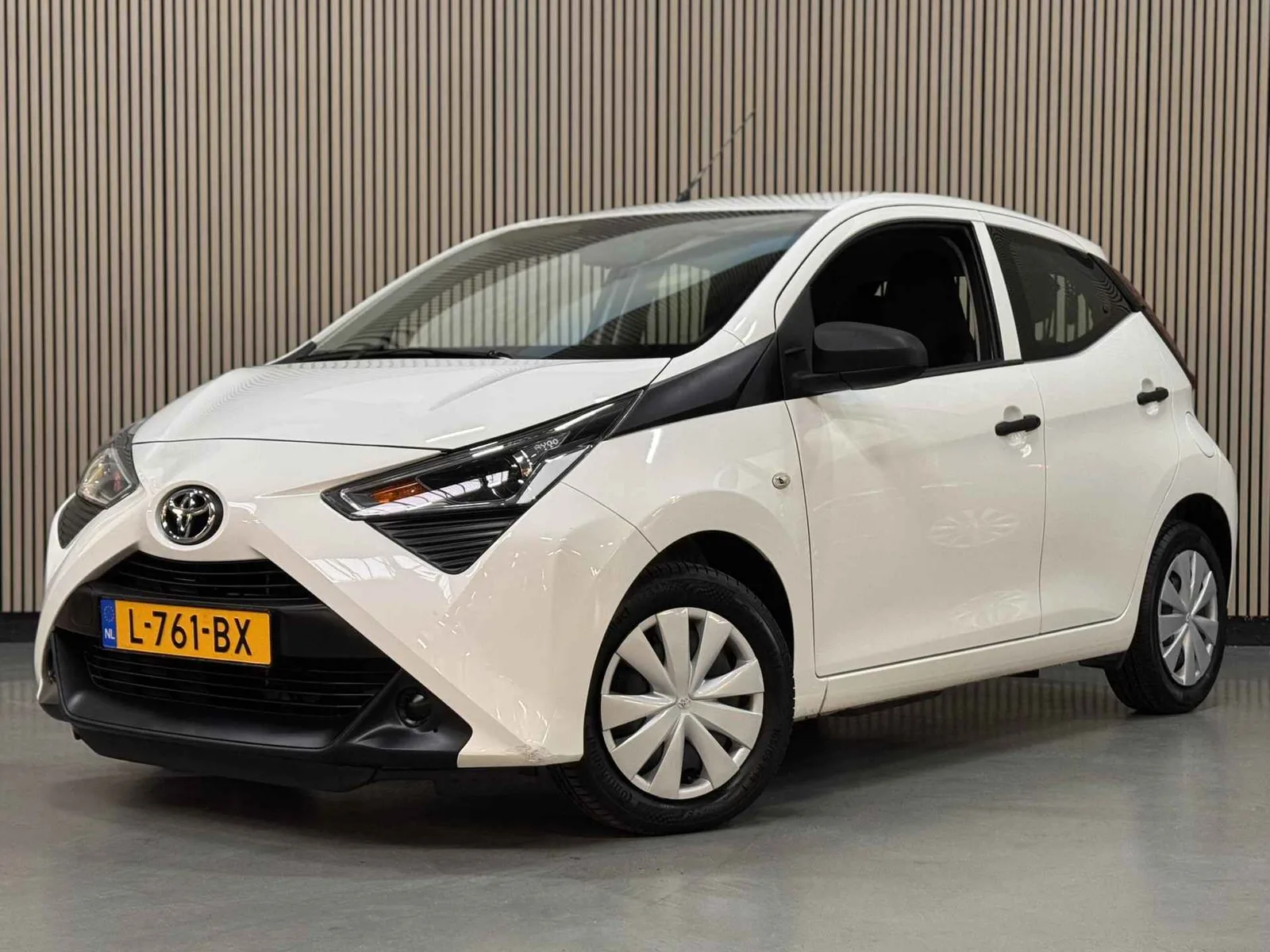 Toyota Aygo (2021) — foto 1