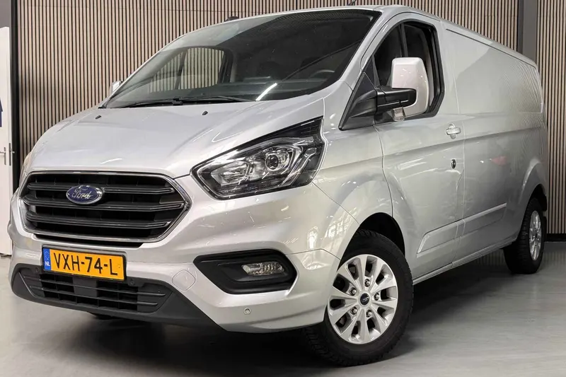 Ford Transit Custom (2023)
