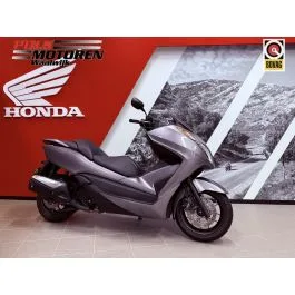 Honda NSS 300 AE Forza (2016) — foto 1