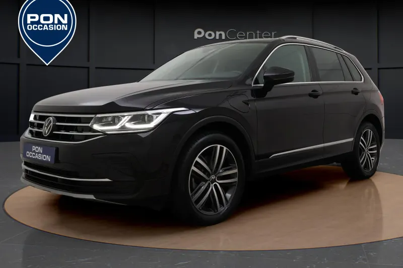 Volkswagen Tiguan (2022)