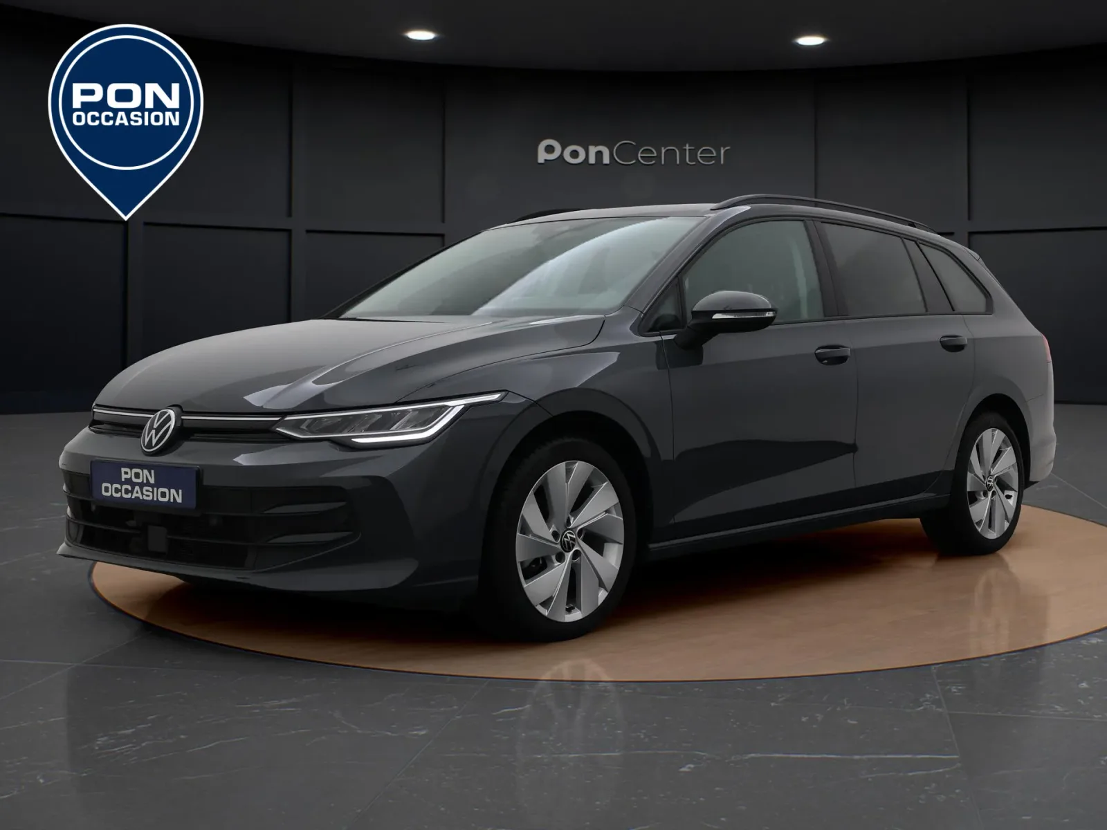 Volkswagen Golf (2024) — foto 1