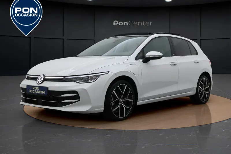 Volkswagen Golf (2024)
