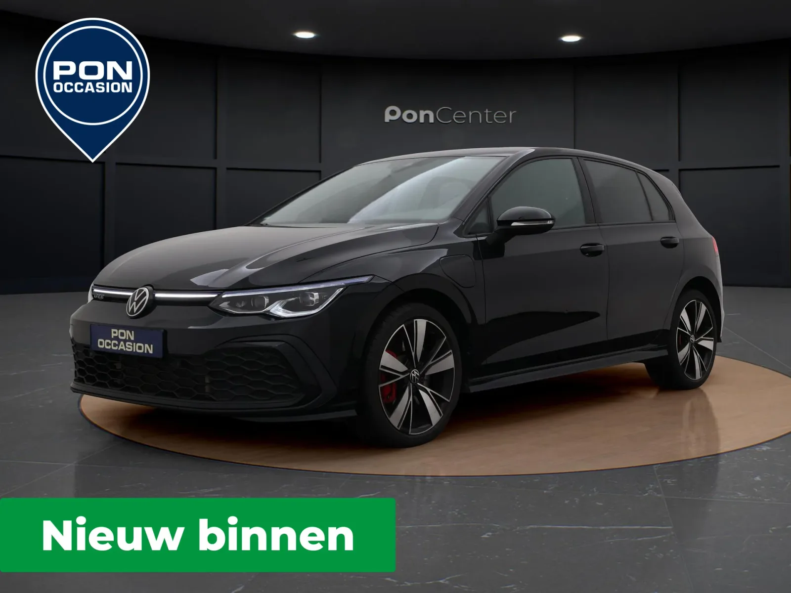 Volkswagen Golf (2022) — foto 1