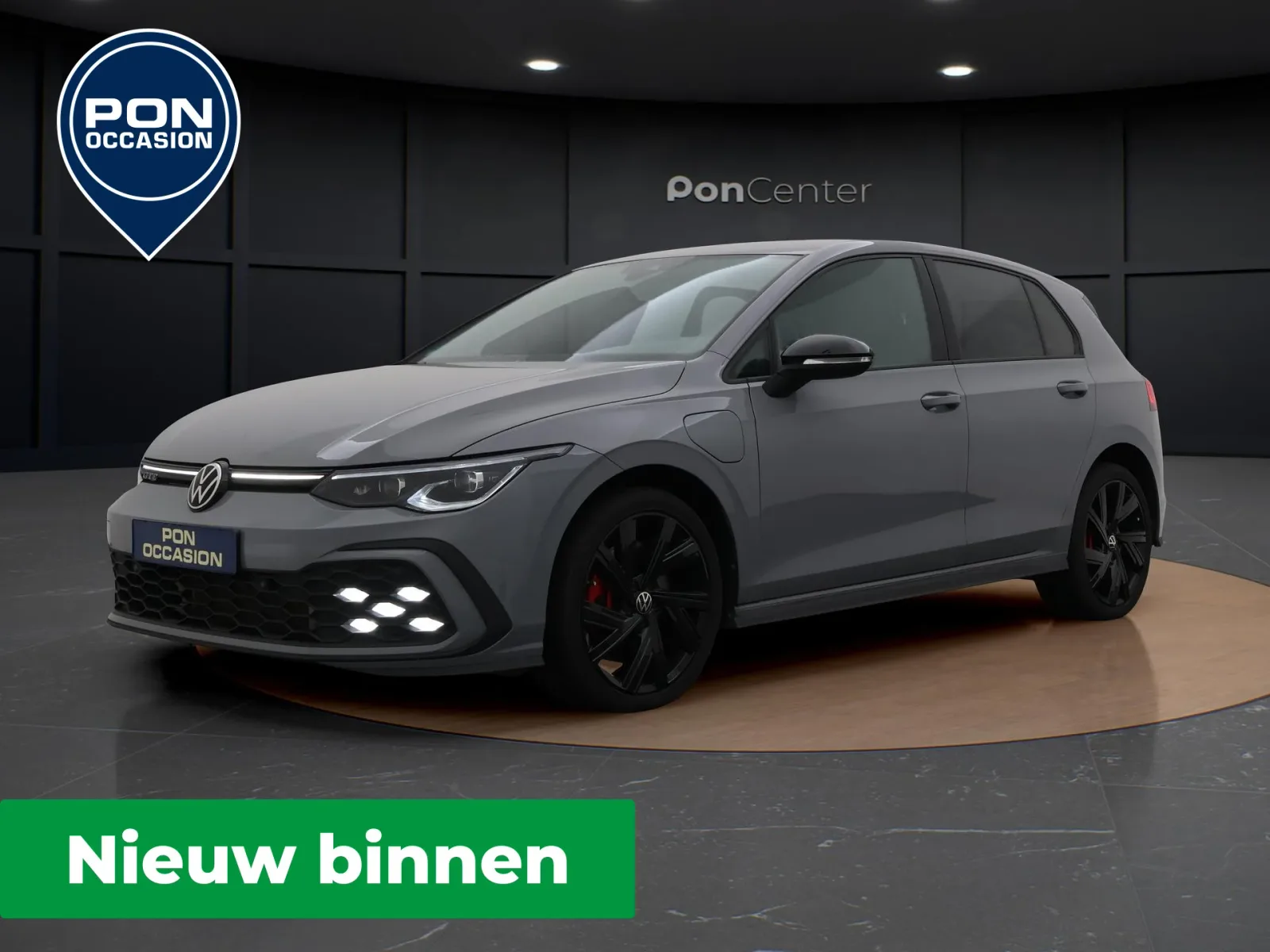 Volkswagen Golf (2022) — foto 1