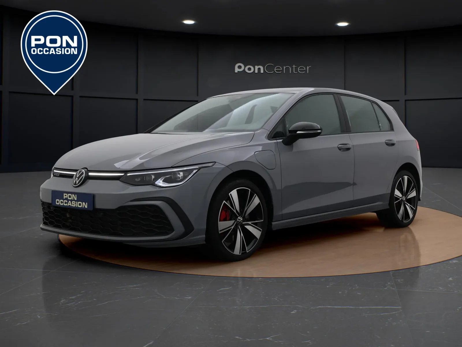 Volkswagen Golf (2023) — foto 1