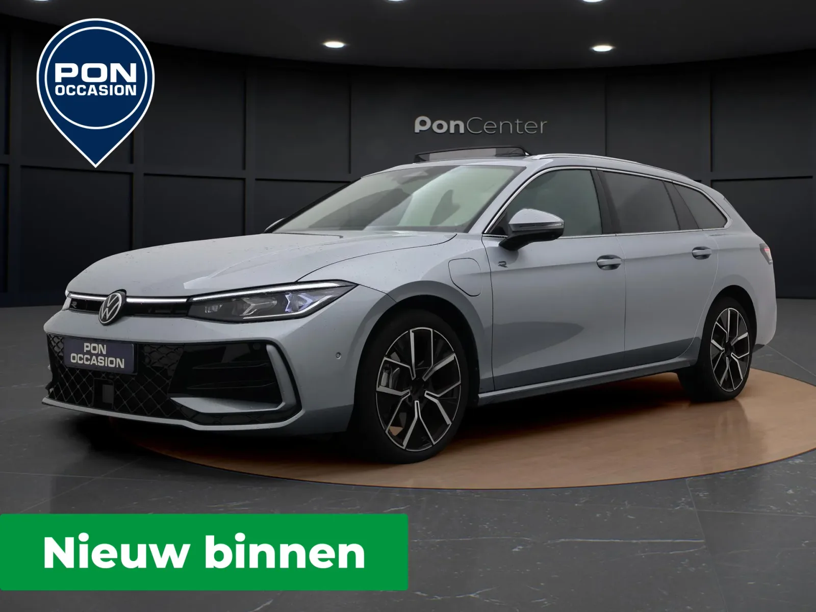Volkswagen Passat (2025) — foto 1