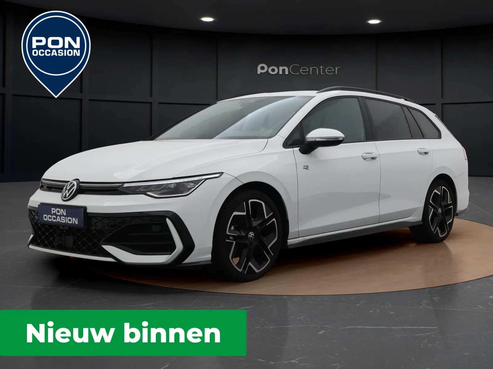 Volkswagen Golf (2025) — foto 1