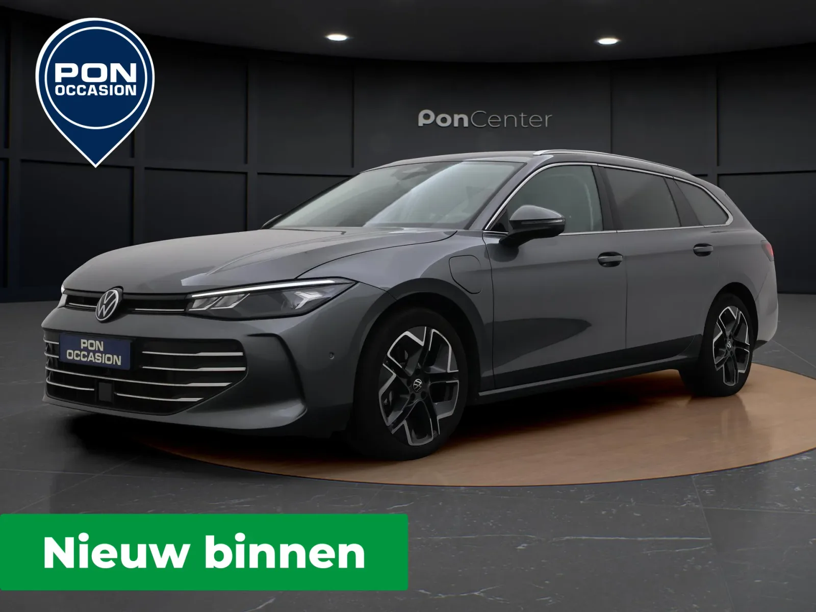 Volkswagen Passat (2025) — foto 1