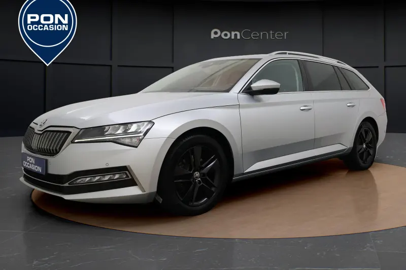 Škoda Superb (2022)