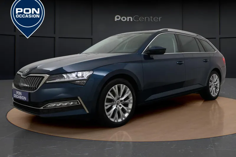 Škoda Superb (2023)