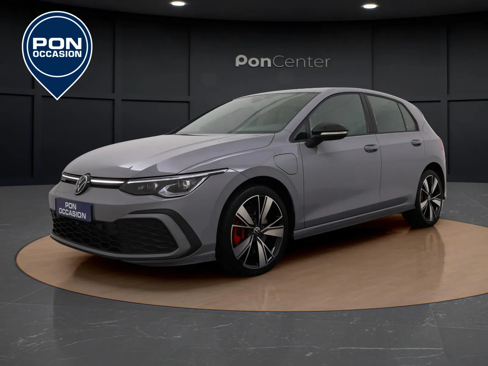 Volkswagen Golf (2023) — foto 1