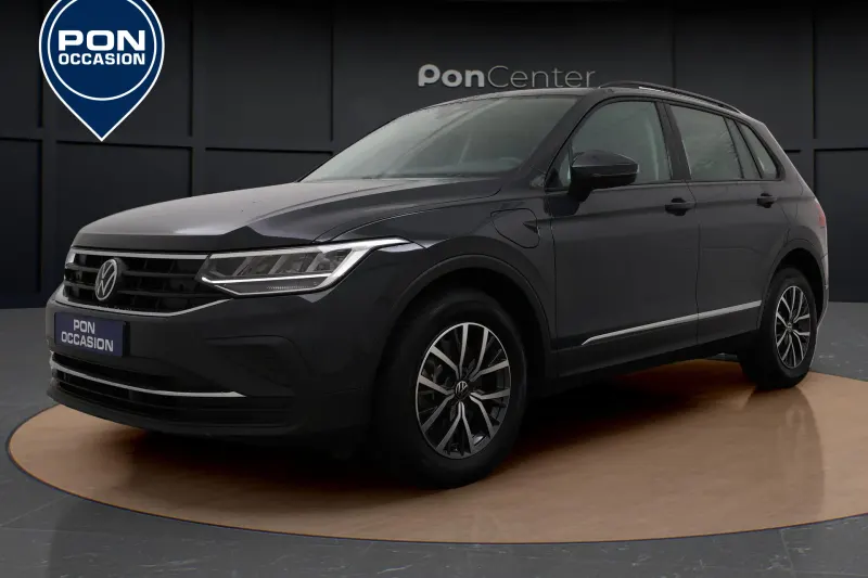 Volkswagen Tiguan (2022)
