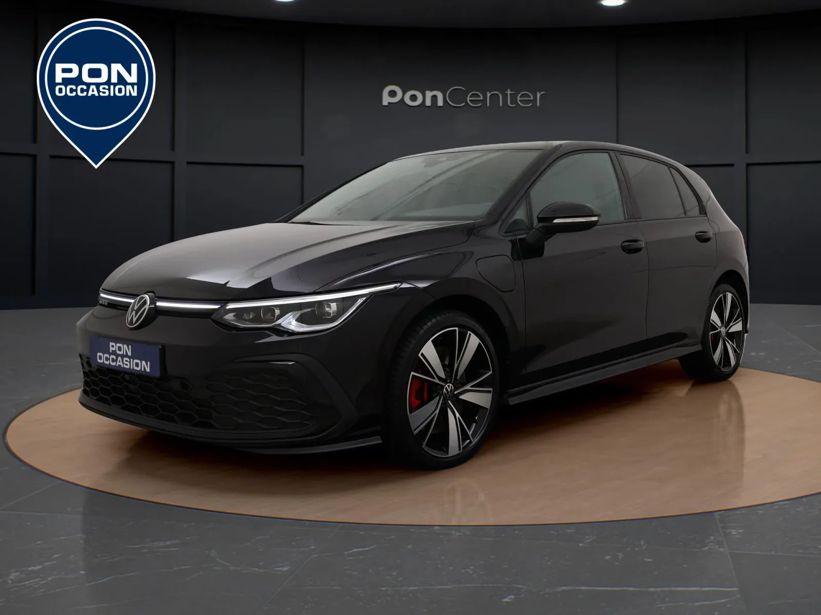 Volkswagen Golf (2022) — foto 1