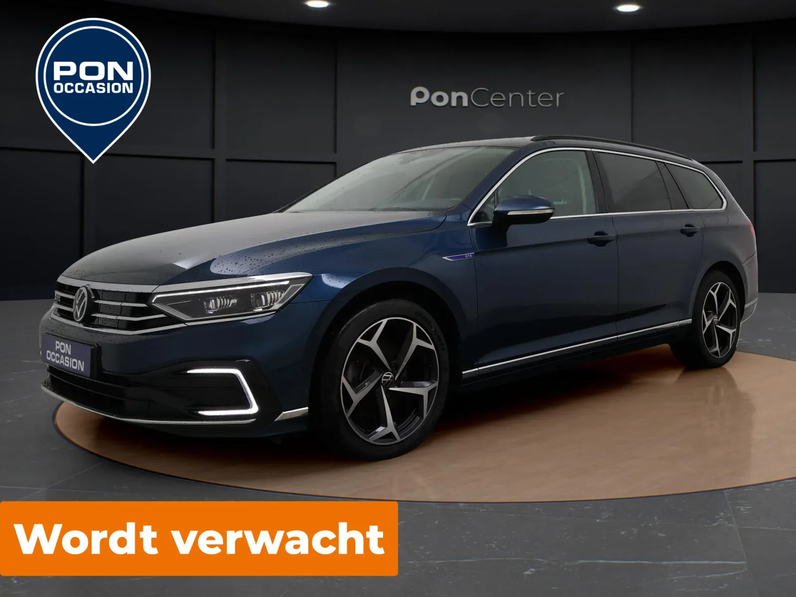 Volkswagen Passat (2022) — foto 1