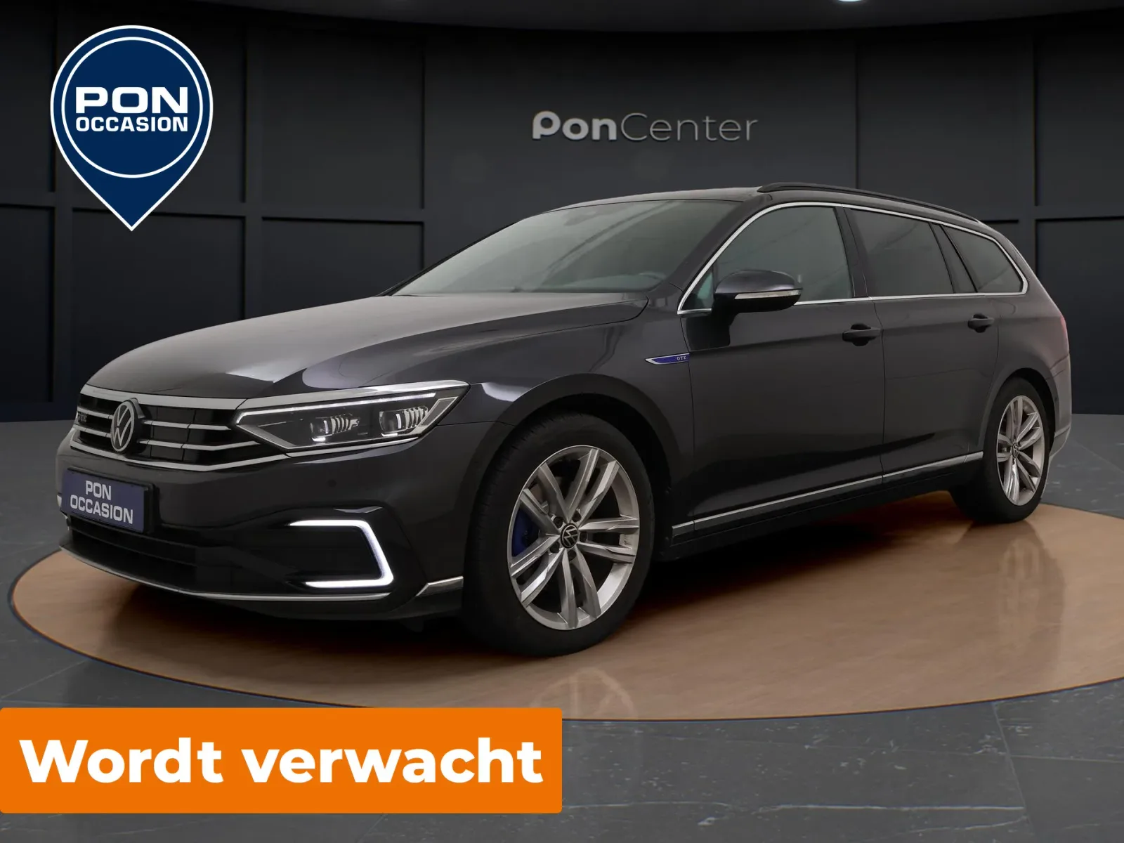 Volkswagen Passat (2022) — foto 1