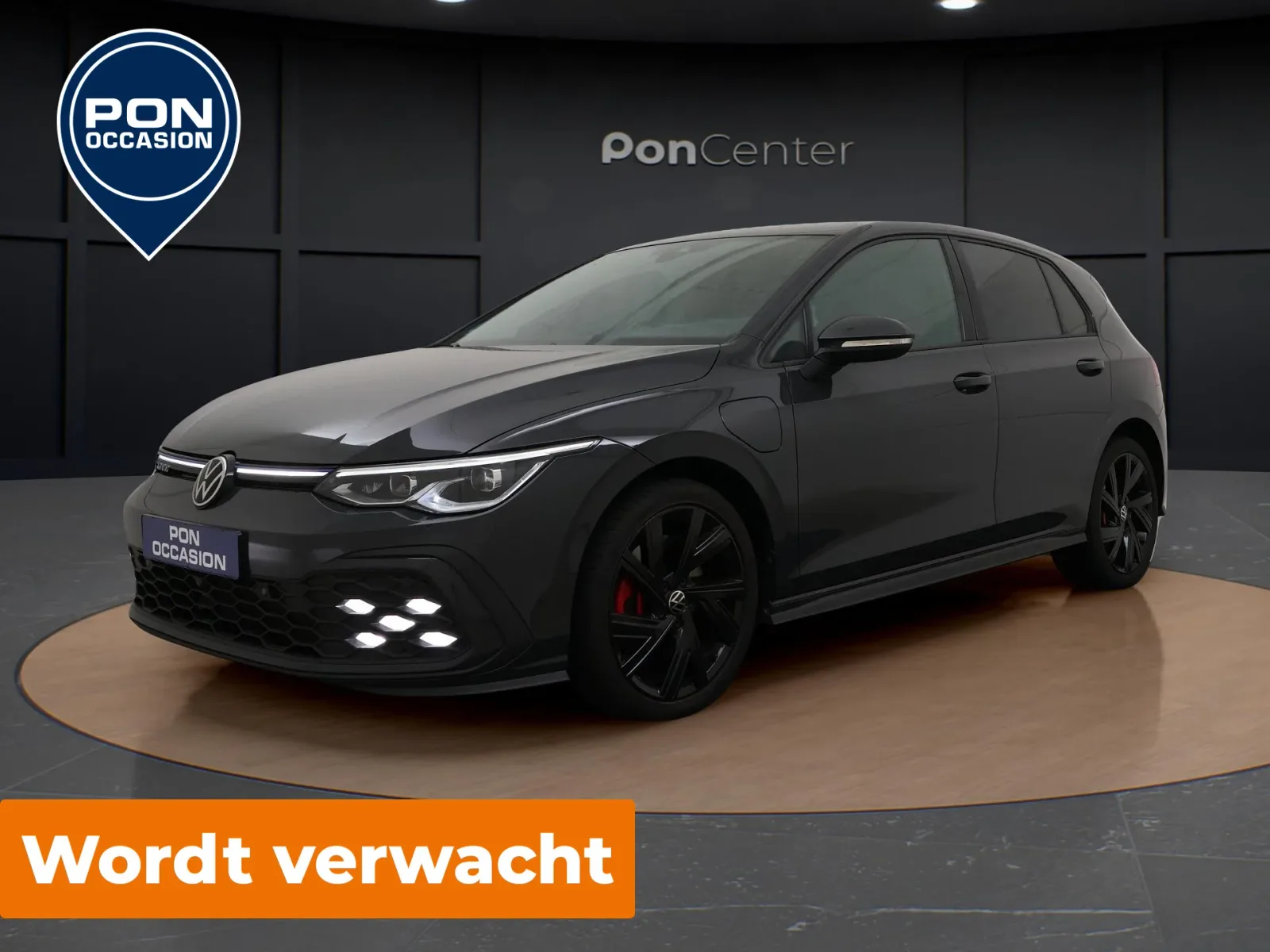 Volkswagen Golf (2022) — foto 1