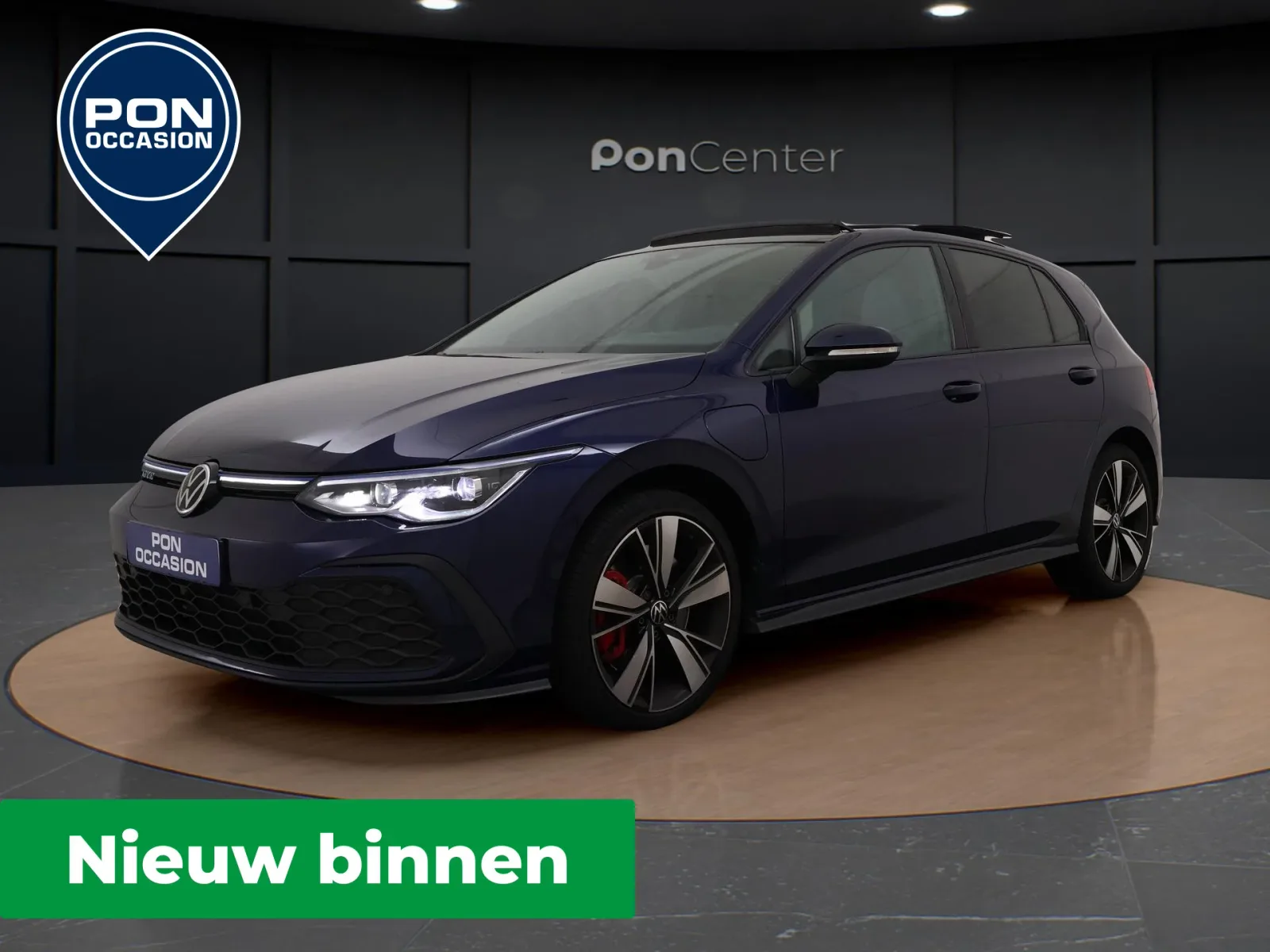 Volkswagen Golf (2021) — foto 1