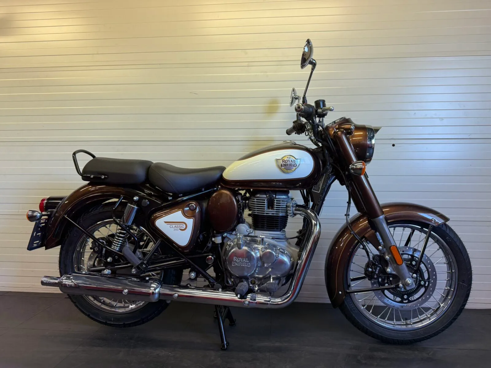 Royal Enfield Classic 350 (2026) — foto 1