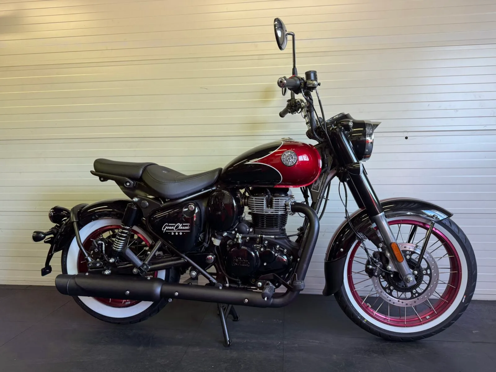 Royal Enfield Classic Goan 350 (2026) — foto 1