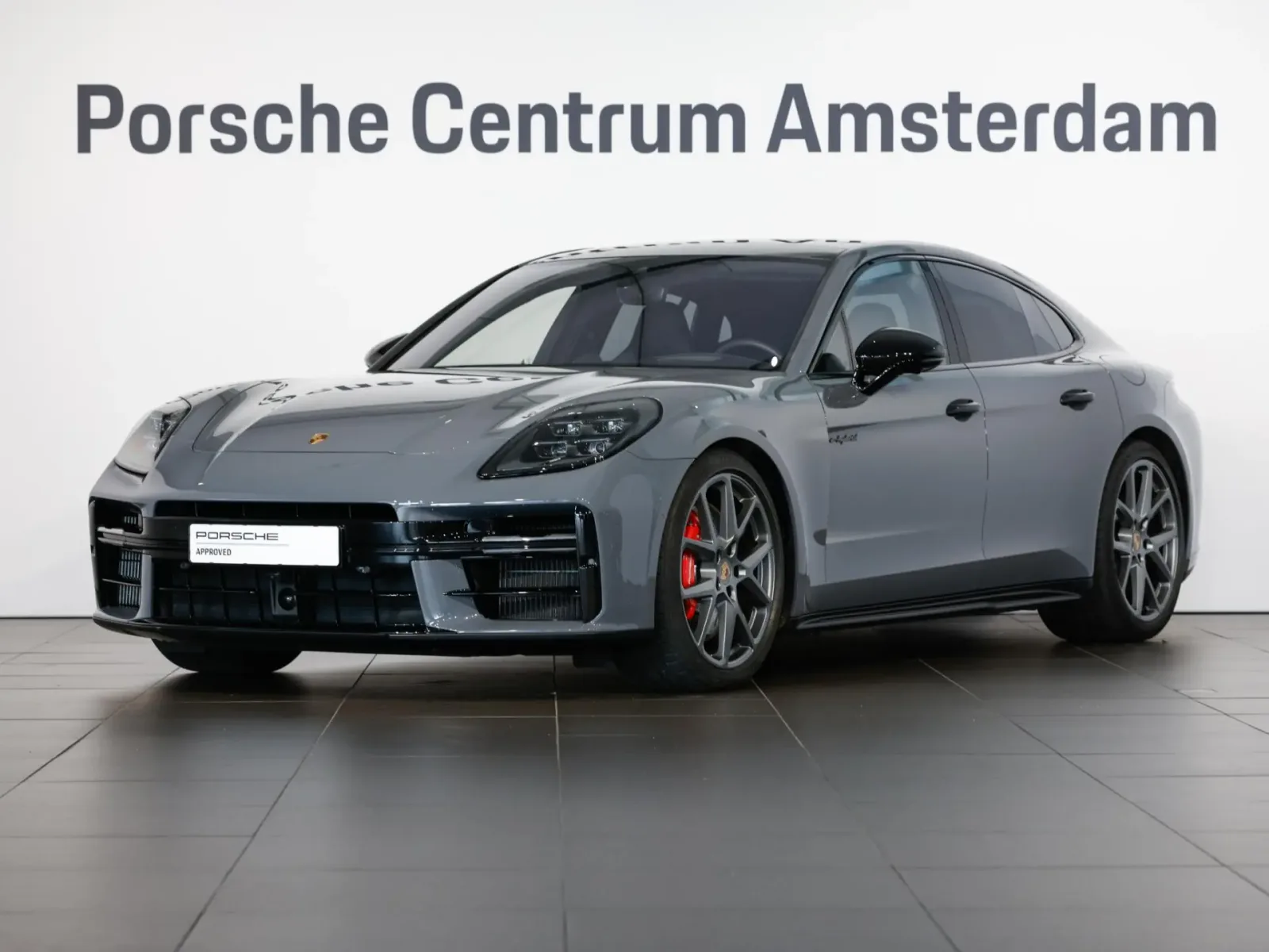 Porsche Panamera (2024) — foto 1