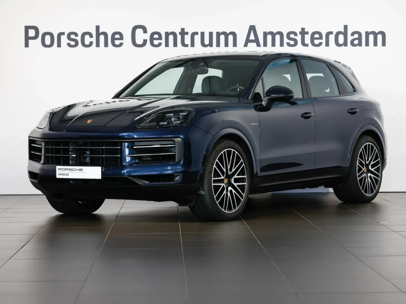 Porsche Cayenne (2023) — foto 1