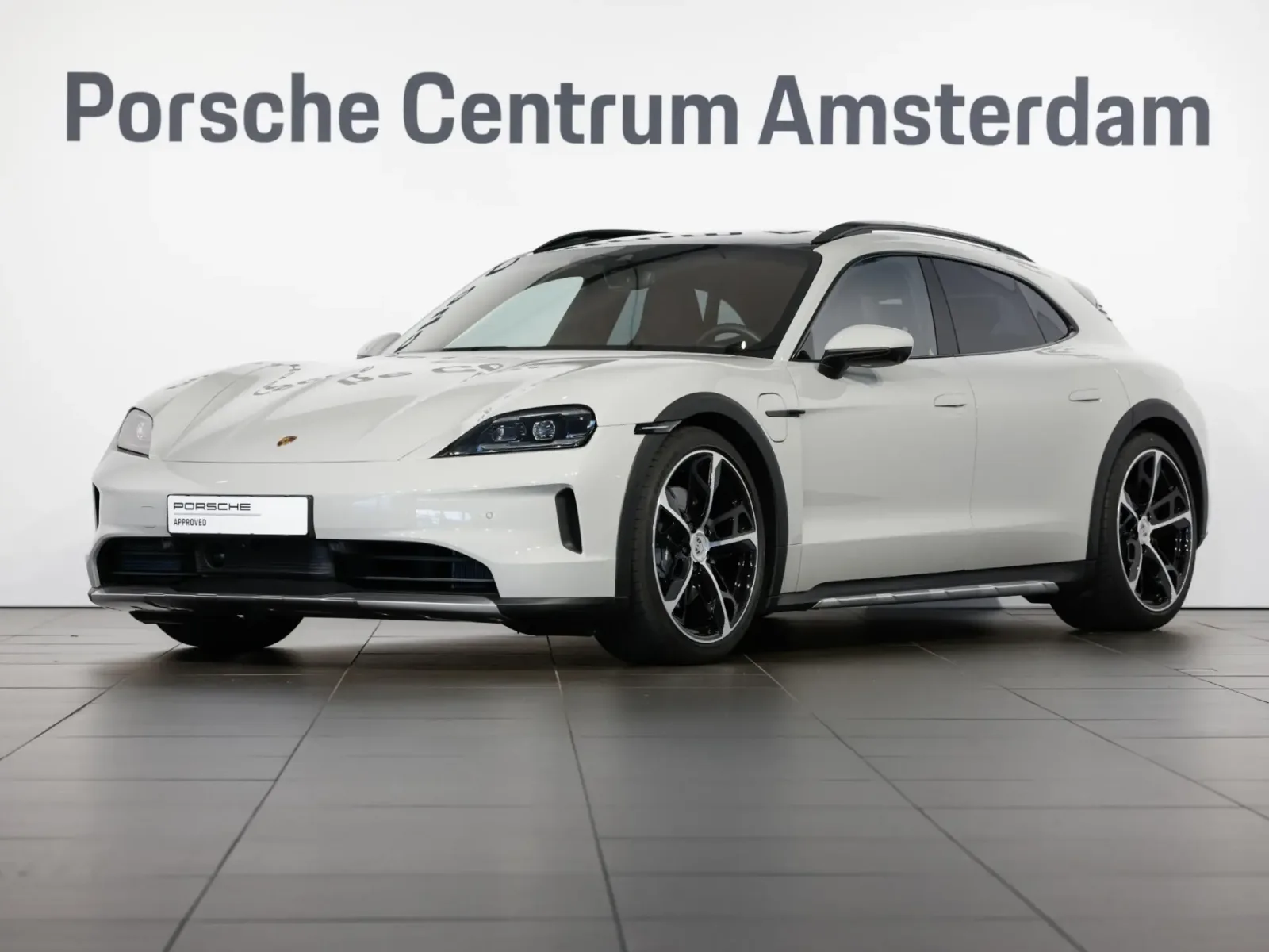 Porsche Taycan (2024) — foto 1