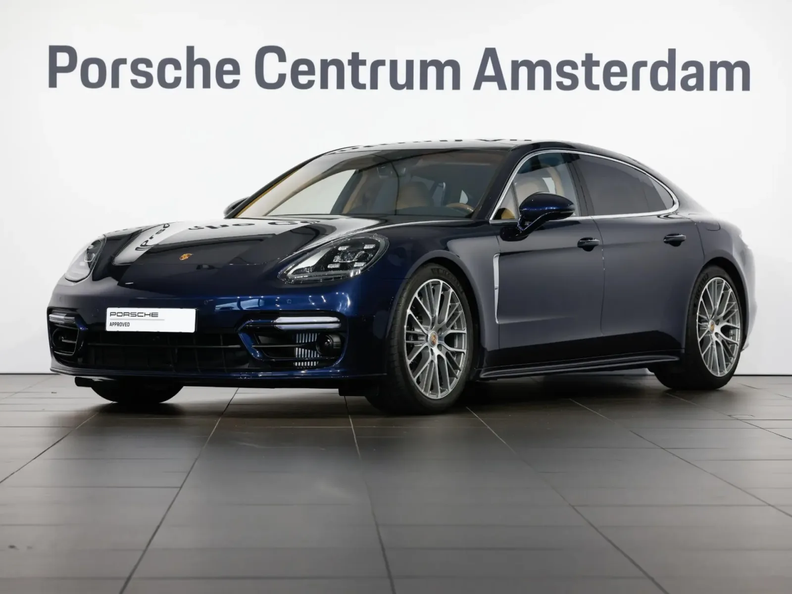 Porsche Panamera (2023) — foto 1