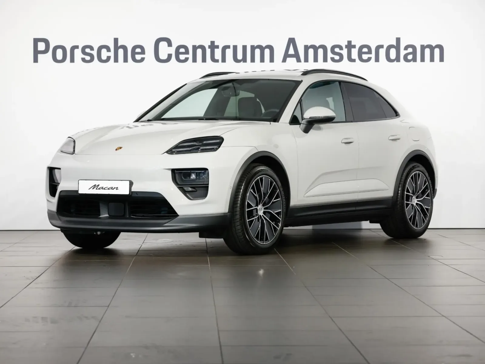 Porsche Macan (2026) — foto 1