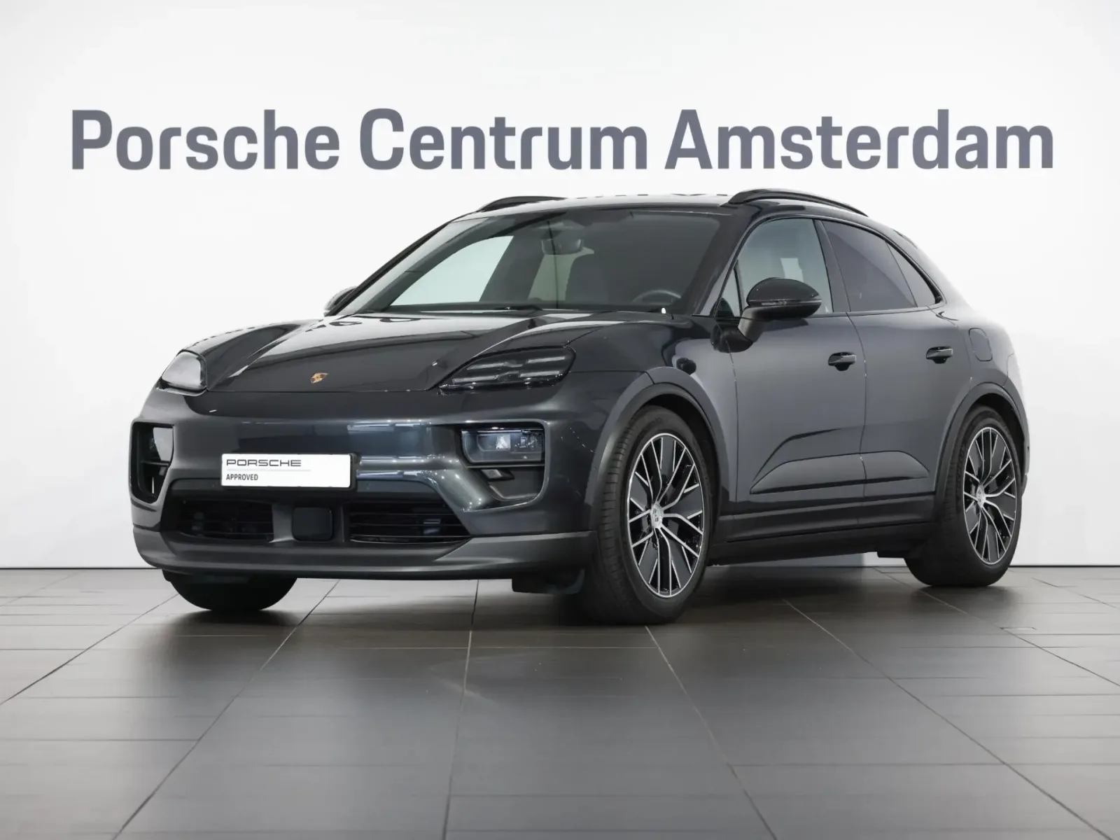 Porsche Macan (2025) — foto 1