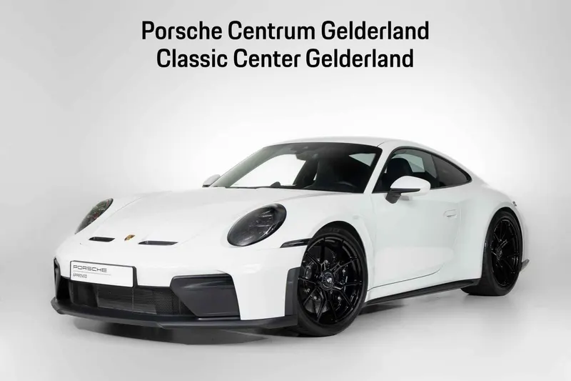 Porsche 911 (2025)