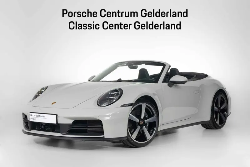 Porsche 911 (2025)