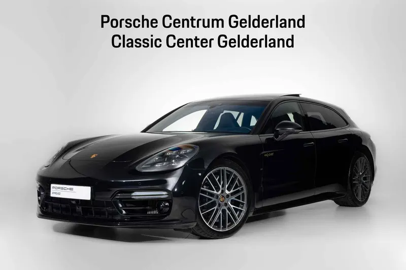 Porsche Panamera (2023)