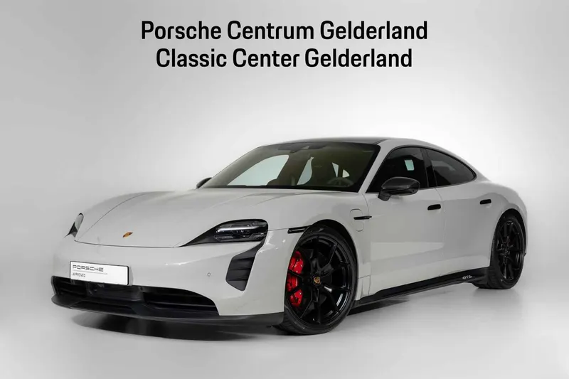 Porsche Taycan (2024)