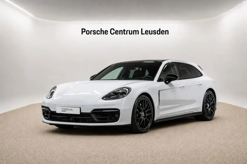 Porsche Panamera (2023)