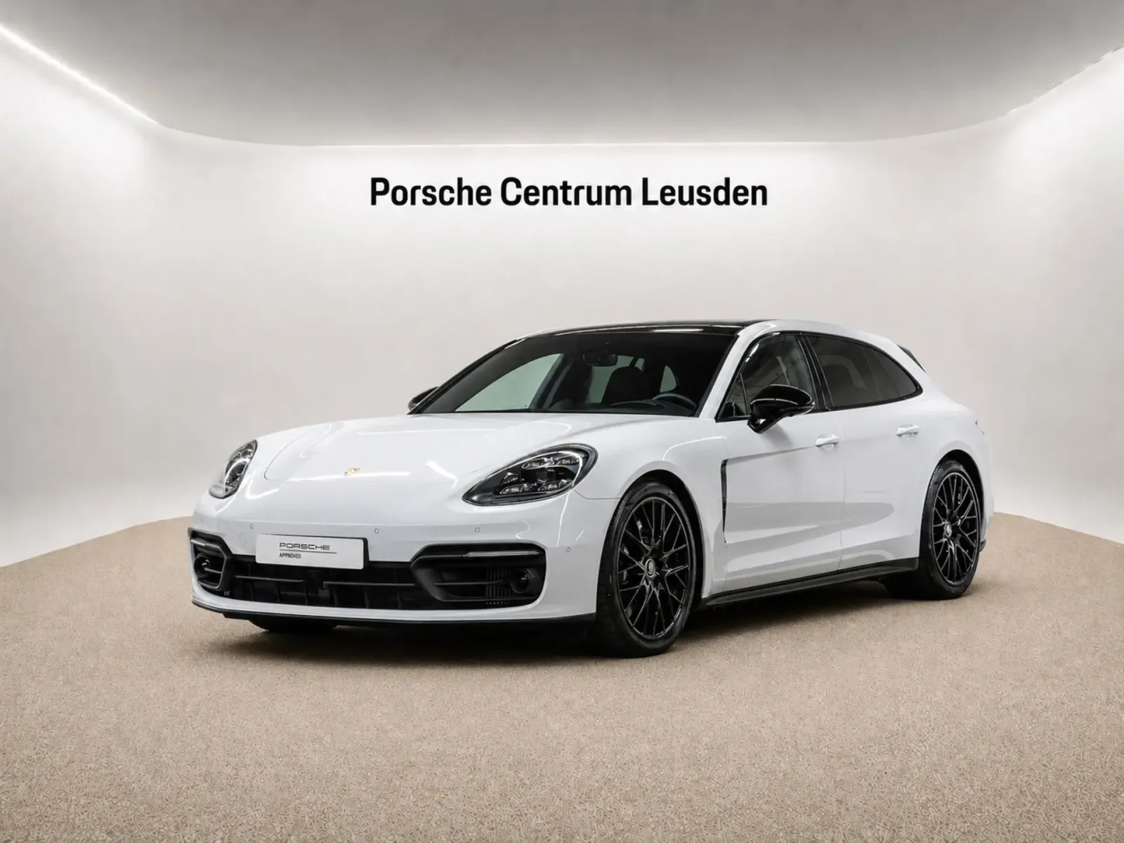 Porsche Panamera (2023) — foto 1