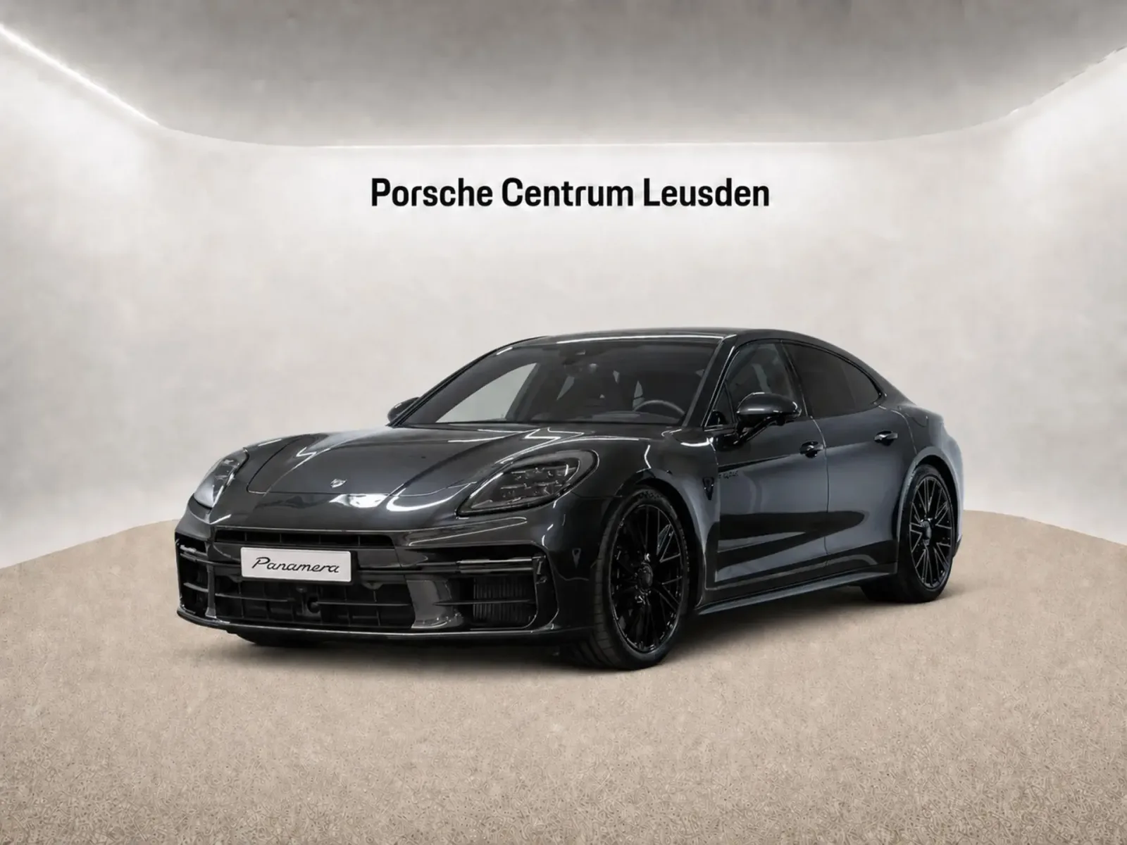Porsche Panamera (2024) — foto 1