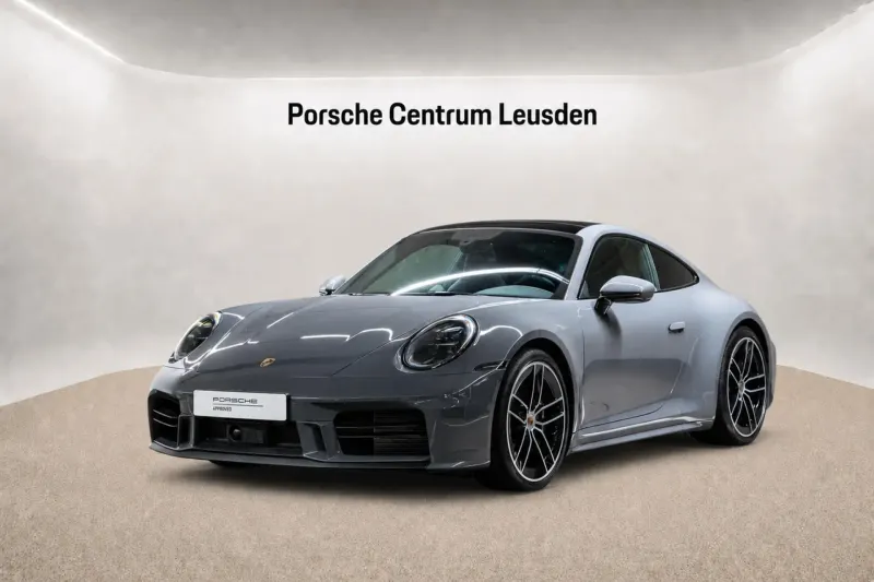 Porsche 911 (2025)
