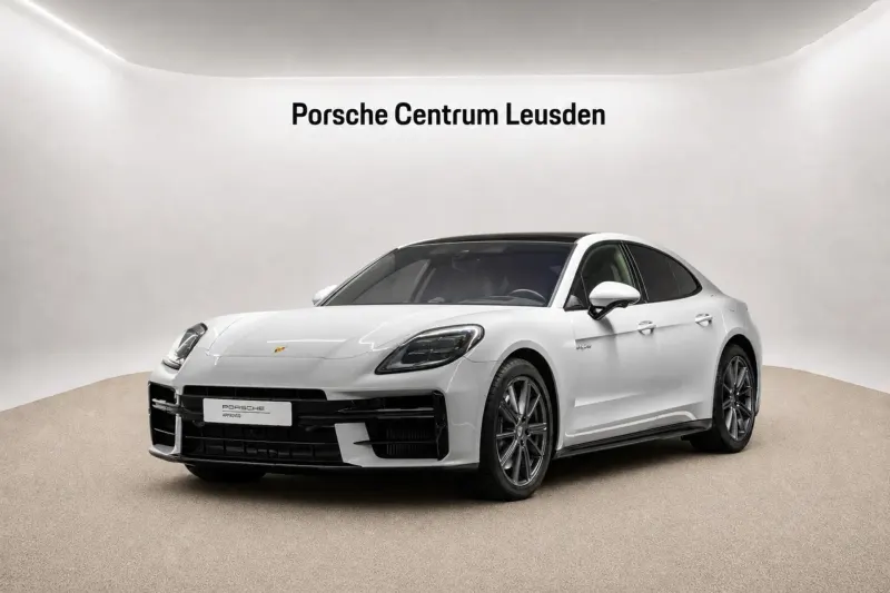 Porsche Panamera (2024)