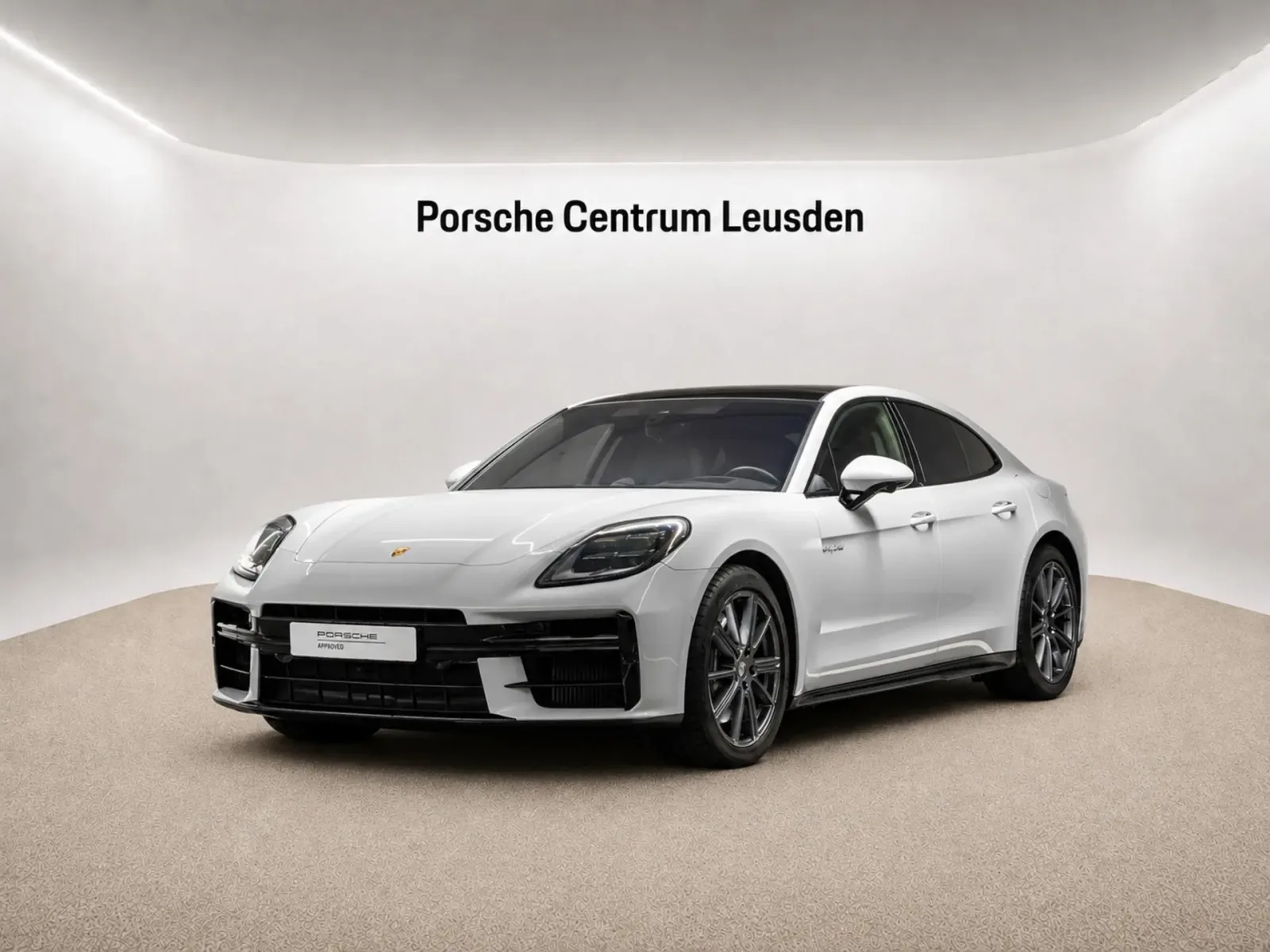 Porsche Panamera (2024) — foto 1